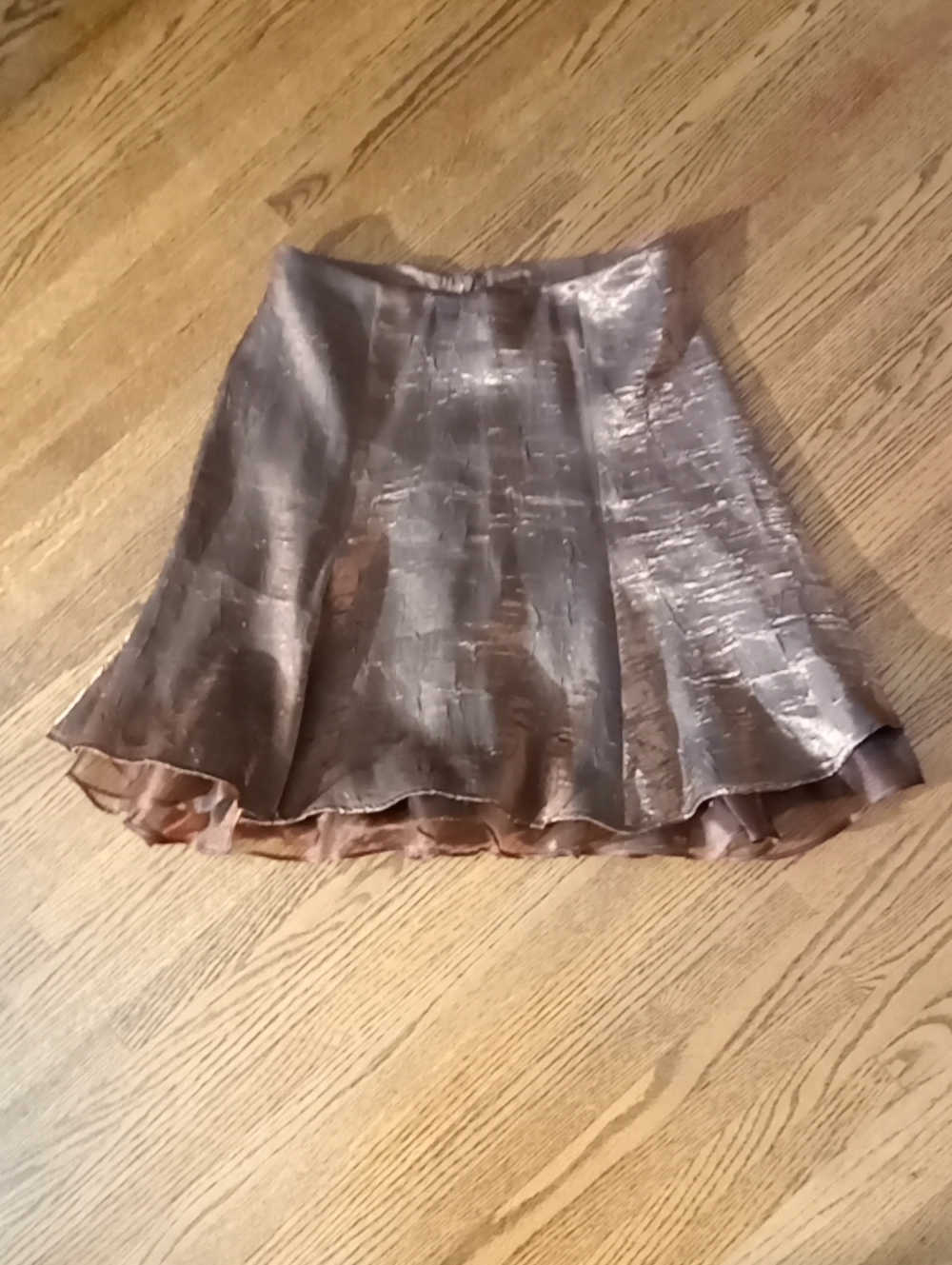 Donna Shimmering Bronze Skirt Size Small W 15" L 20.5"